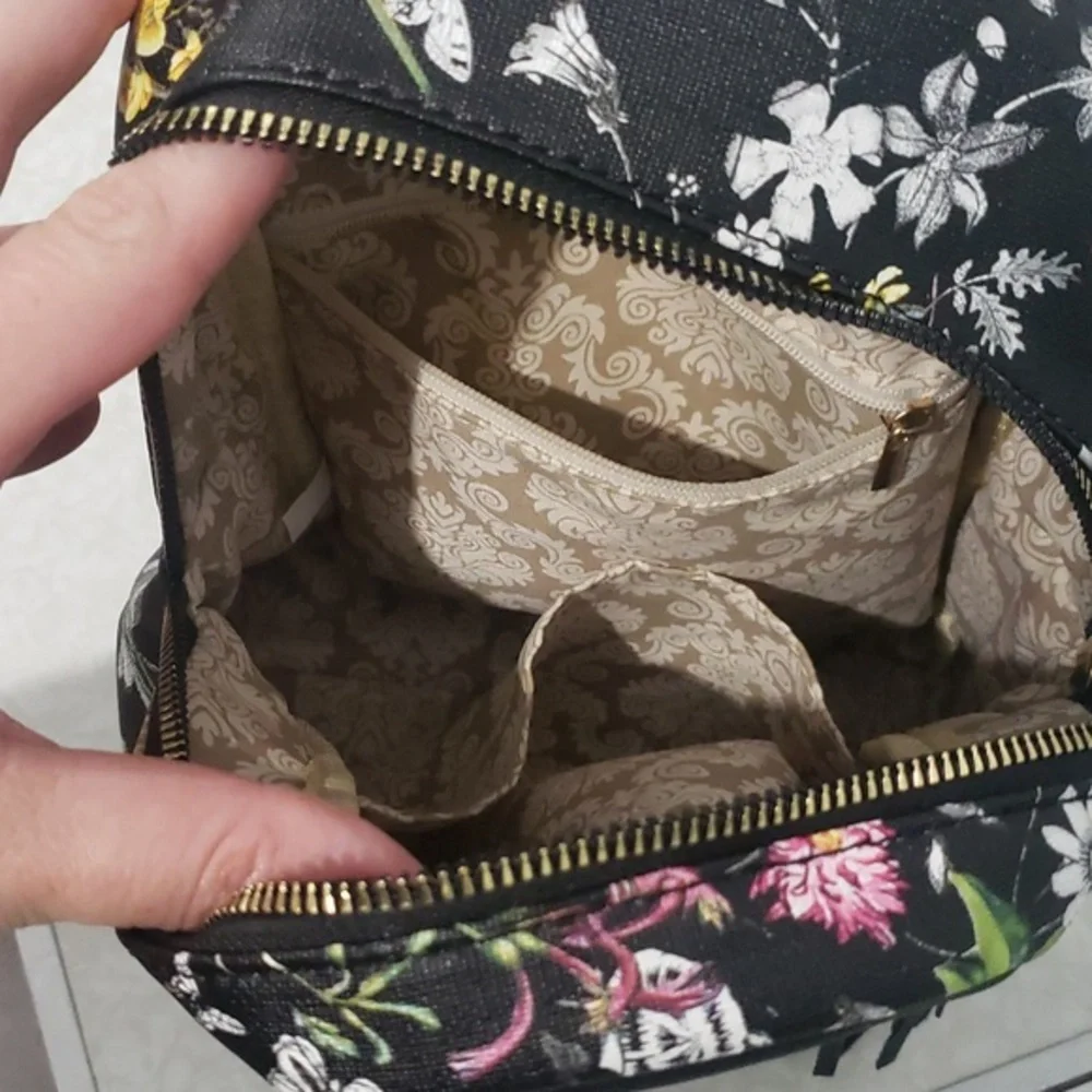 Mini backpack butterfly and flower design‎